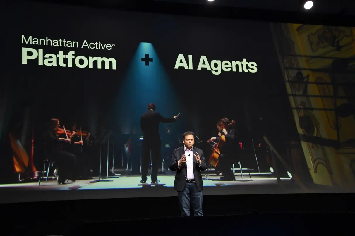 Image of Sanjeev Siotia, Manhattan’s Chief Technology speaking at Momentum 2025